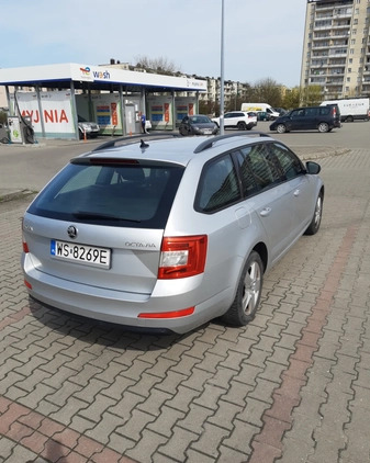 Skoda Octavia cena 45000 przebieg: 181000, rok produkcji 2017 z Siedlce małe 704